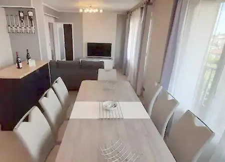 Daire L'amicale : 80 M², 6 Prs, 3 Ch, Centre Dijon