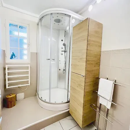 Daire L'amicale : 80 M², 6 Prs, 3 Ch, Centre *