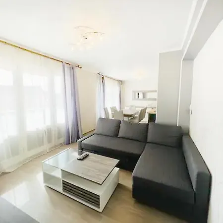 L'amicale : 80 M², 6 Prs, 3 Ch, Centre Dijon