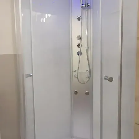 L'amicale : 80 M², 6 Prs, 3 Ch, Centre * Dijon