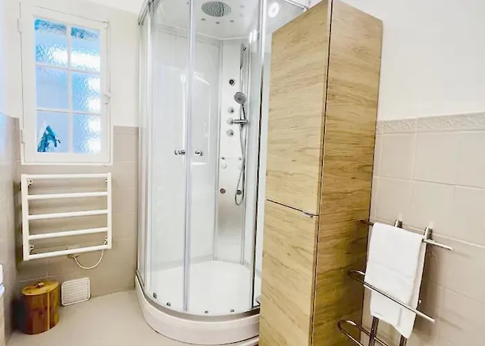 Daire L'amicale : 80 M², 6 Prs, 3 Ch, Centre *