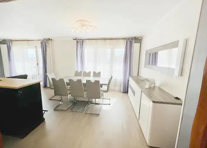 アパート L'amicale : 80 M², 6 Prs, 3 Ch, Centre ディジョン