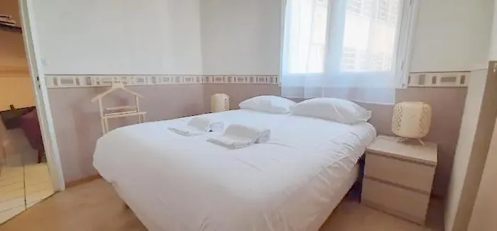 Apartment L'amicale : 80 M², 6 Prs, 3 Ch, Centre Dijon