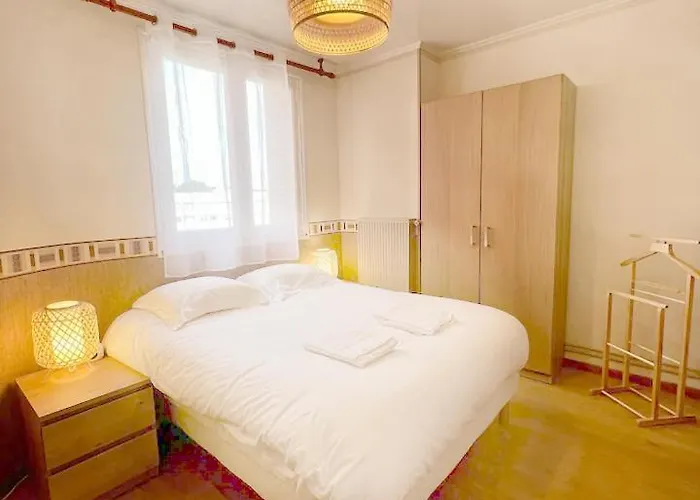 L'amicale : 80 M², 6 Prs, 3 Ch, Centre *