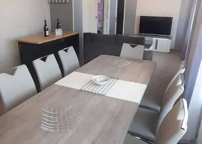 アパート L'amicale : 80 M², 6 Prs, 3 Ch, Centre ディジョン