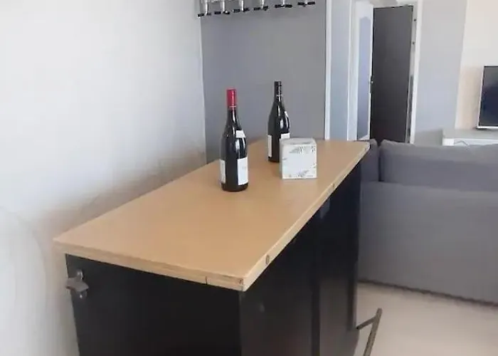 L'amicale : 80 M², 6 Prs, 3 Ch, Centre *